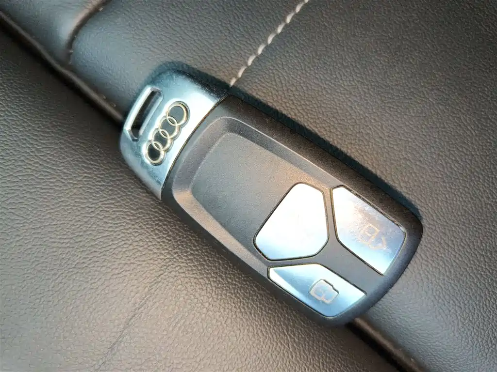Audi Q5L 2024 40 TFSI luxury and dynamic model купить на сайте DeffCars