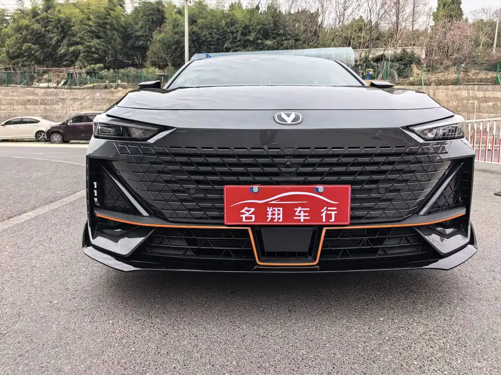 Changan UNI-V 2023 1.5T sports version купить на сайте DeffCars