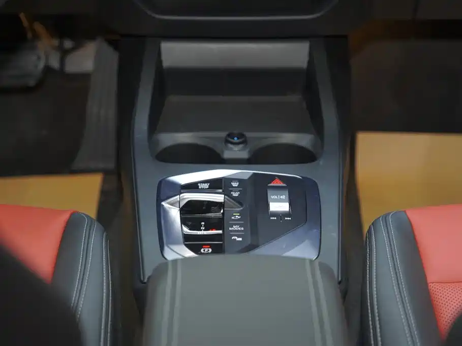 BMW 2 Series 2025 225L M Sports Package купить на сайте DeffCars