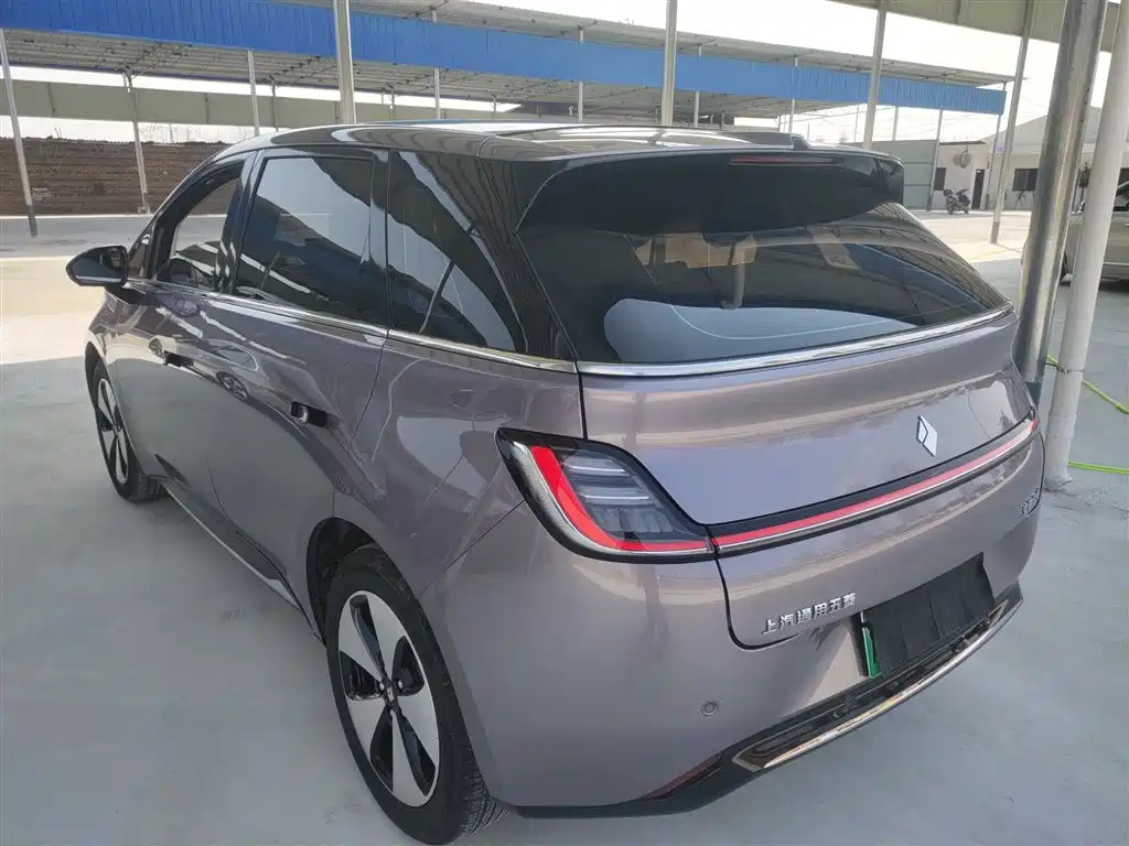 Baojun Yunduo 2023 460 Max купить на сайте DeffCars