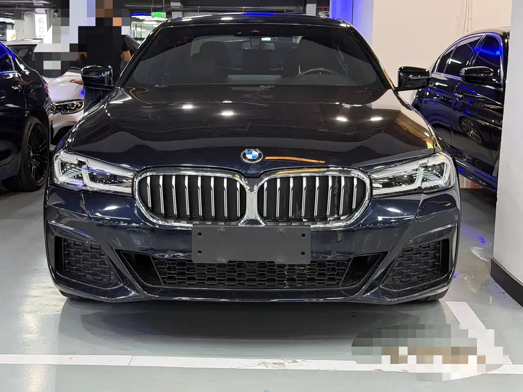 BMW 5 Series 2022 525Li M Sports Package купить на сайте DeffCars