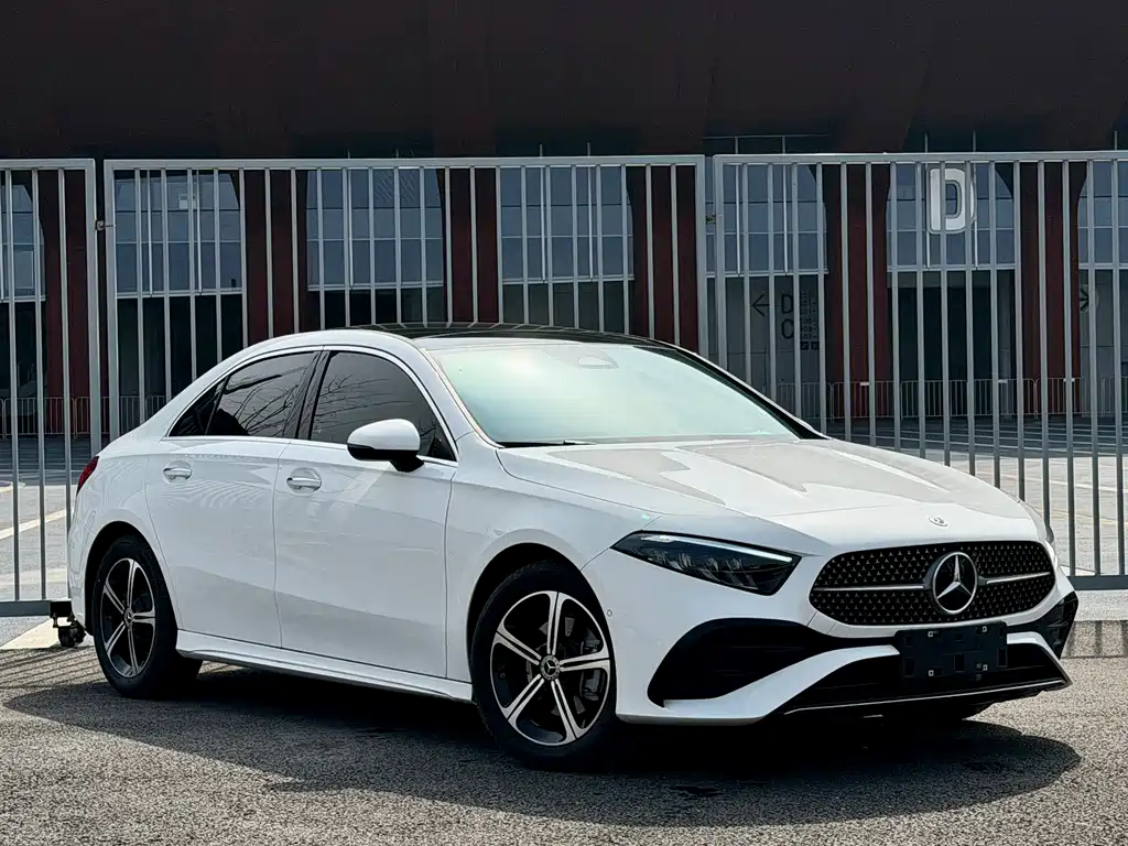 Mercedes-Benz A-Class 2025 A 200 L Fashion Model купить на сайте DeffCars