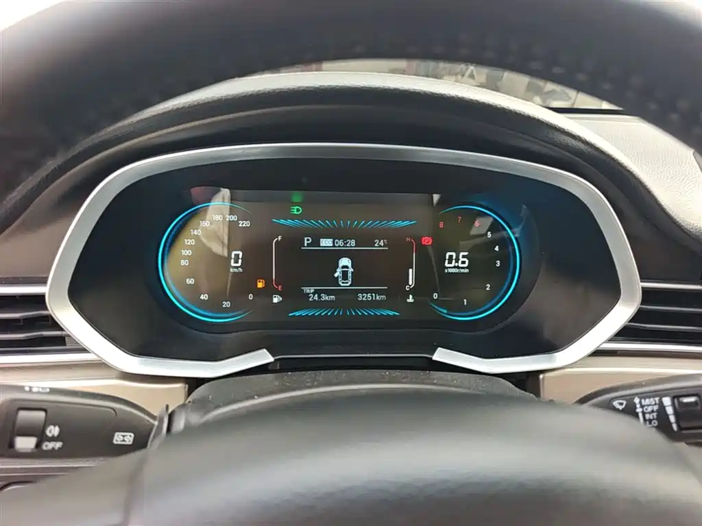 Jietu X70 2025 model 1.5T DCT surpasses PRO 5-seater купить на сайте DeffCars