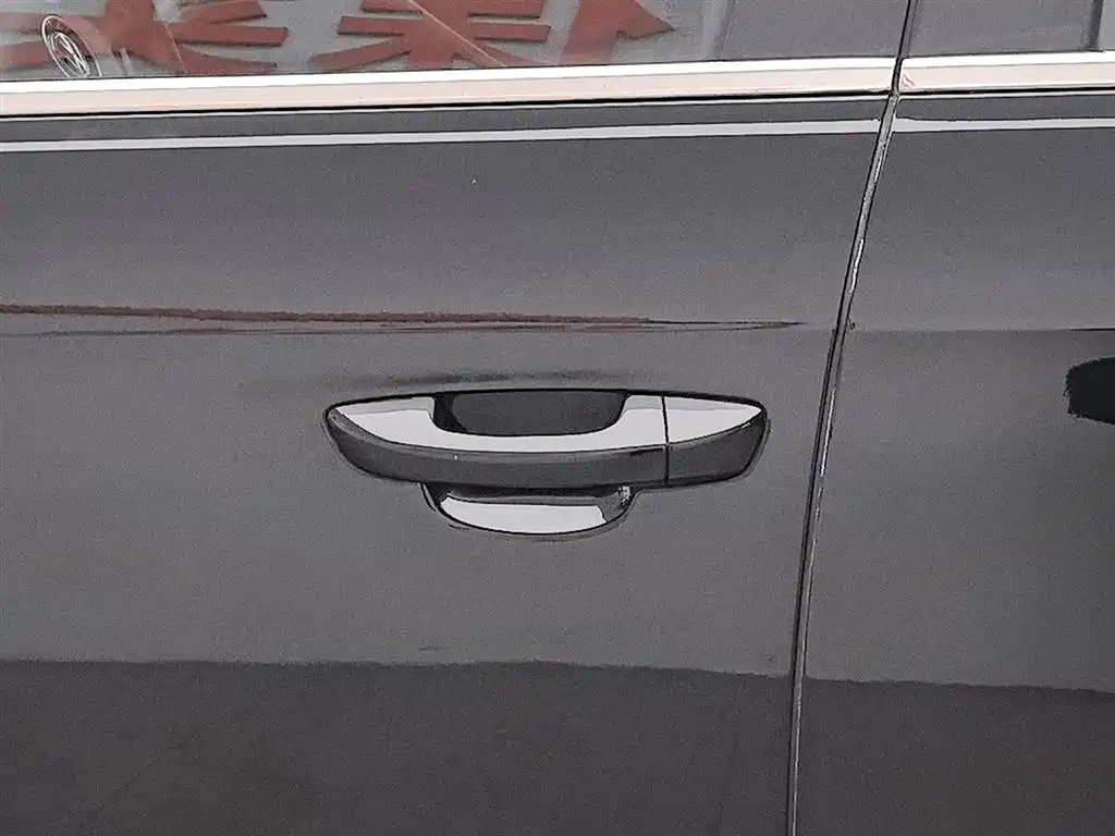 Lavida 2017 1.6L Manual Fashion Edition купить на сайте DeffCars