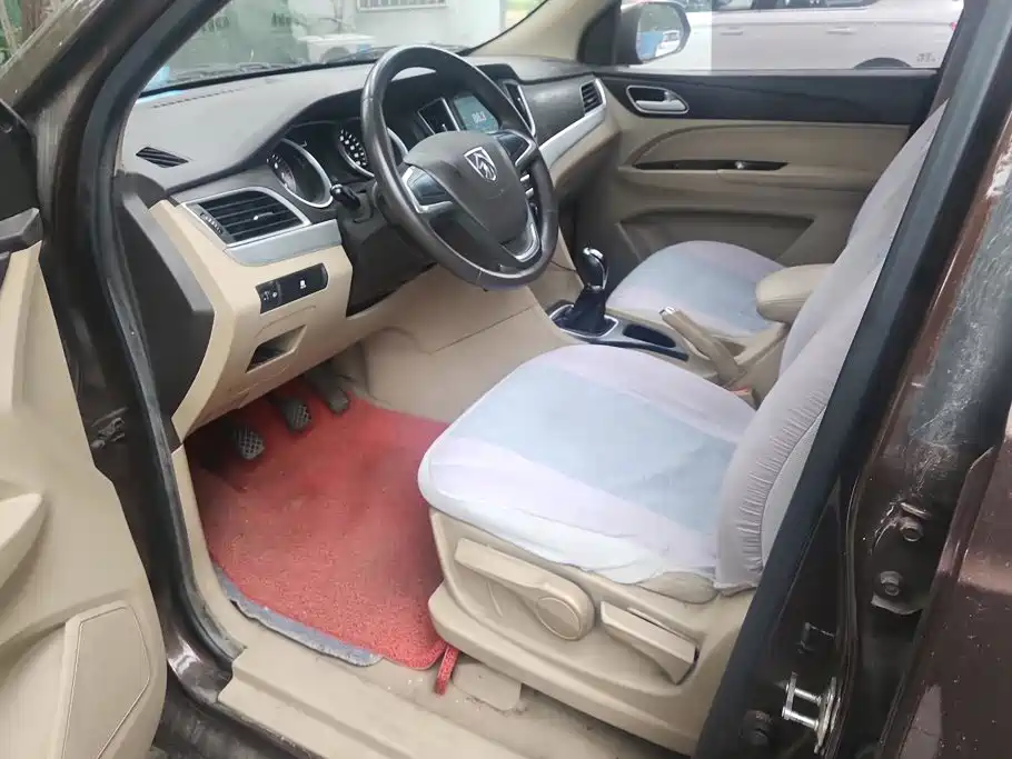 Baojun 730 2016 1.5L manual standard type 5 seats купить на сайте DeffCars