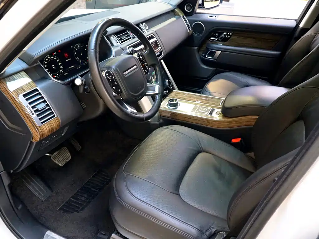 Range Rover 2019 3.0 SC V6 Legendary Extended Edition купить на сайте DeffCars