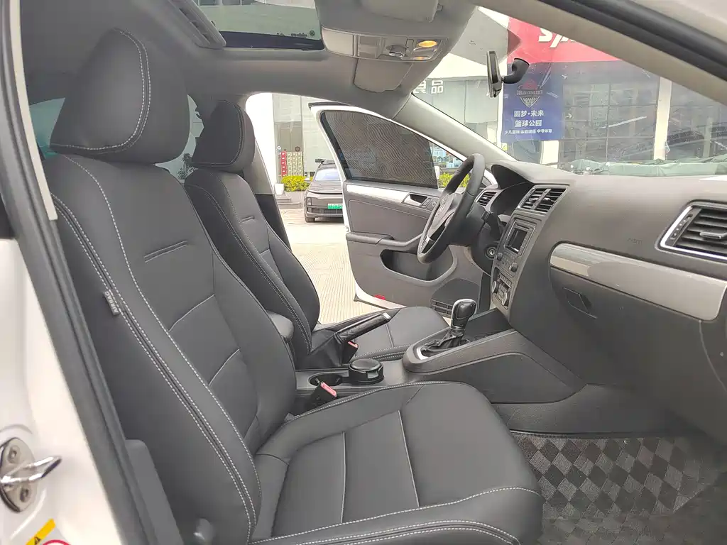 Sagitar 2014 1.4TSI automatic luxury model купить на сайте DeffCars