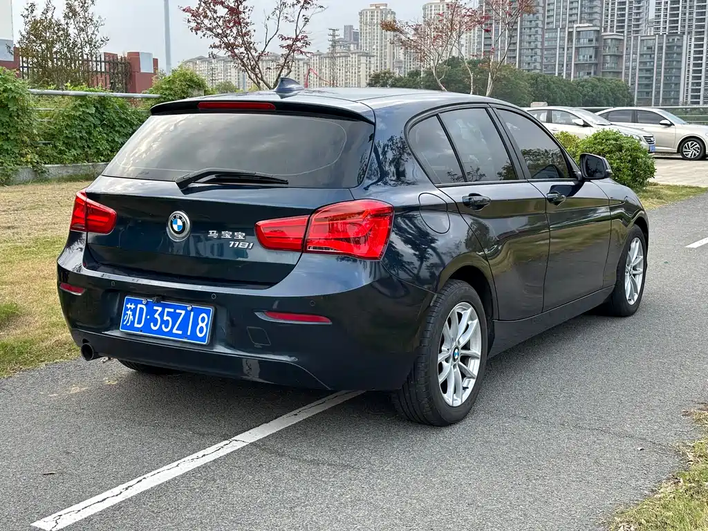 BMW 1 Series (Imported) 2016 118i Leading Model купить на сайте DeffCars