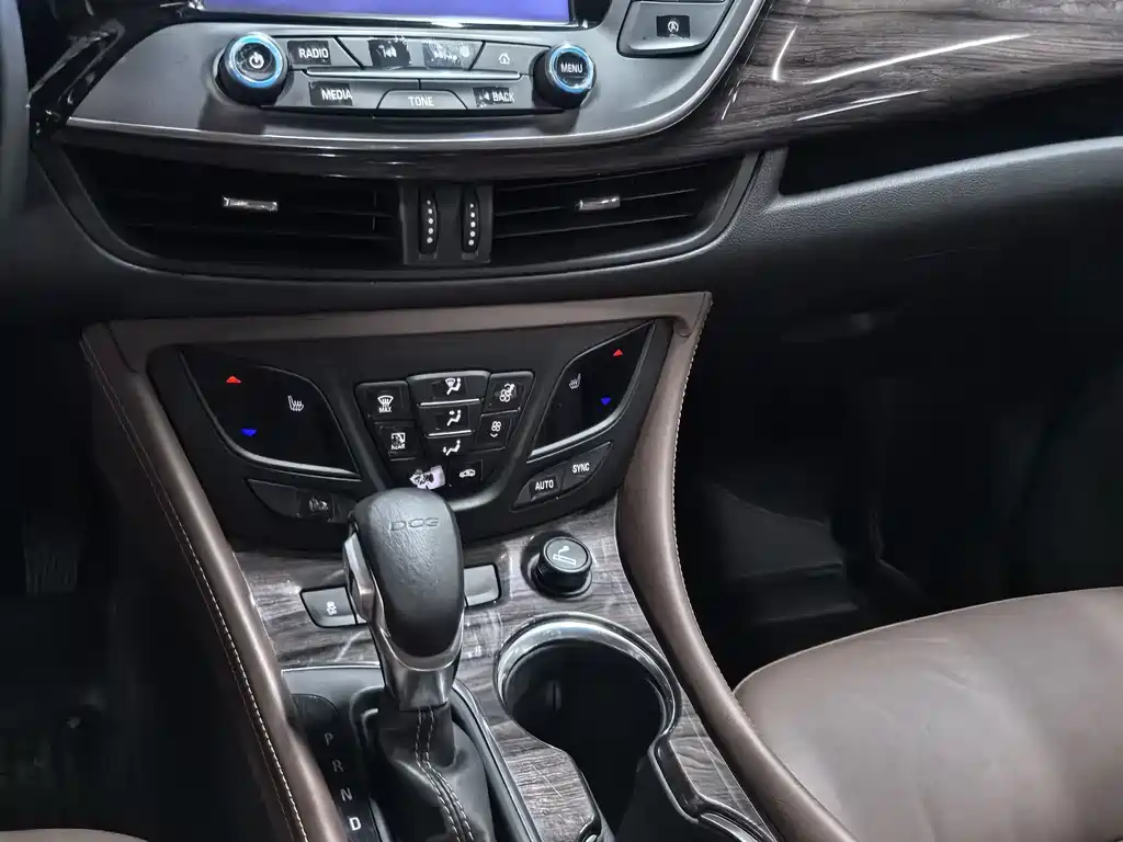 Envision Plus 2016 20T two-wheel drive elite model купить на сайте DeffCars