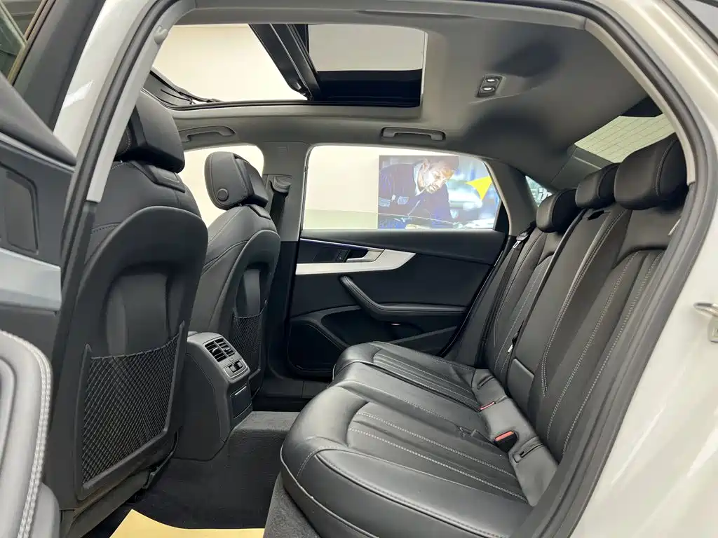 Audi A4L 2023 40 TFSI luxury and dynamic model купить на сайте DeffCars