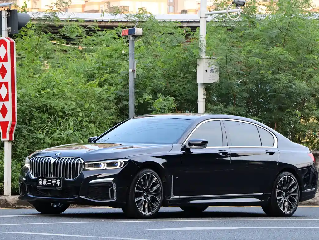 BMW 7 Series 2021 740Li xDrive Executive M Sports Package купить на сайте DeffCars