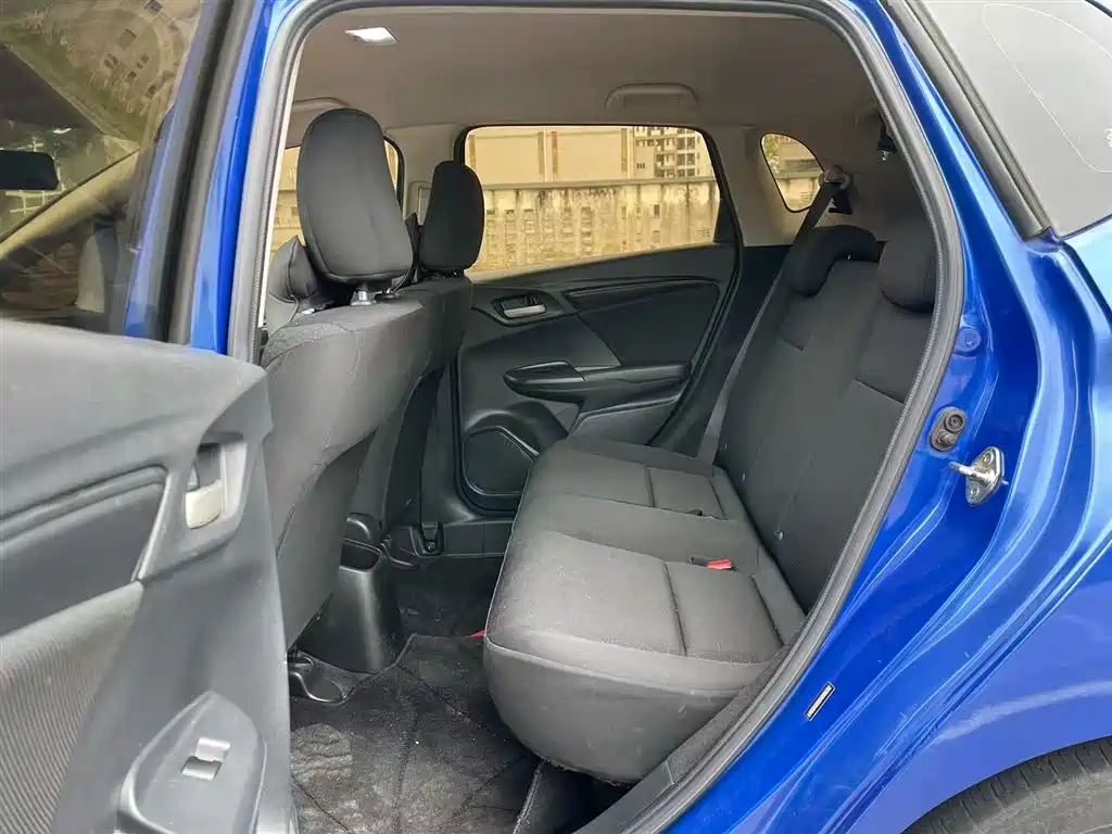 Fit 2016 1.5L LX CVT comfort model купить на сайте DeffCars