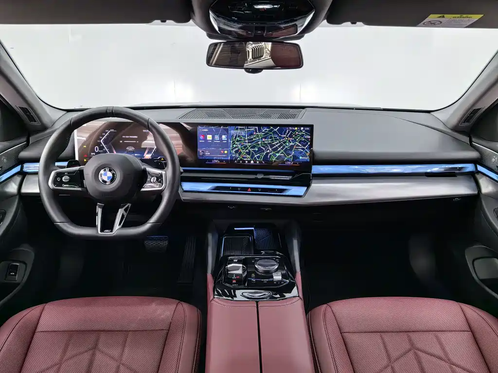 BMW 5 Series 2025 530Li Leading M Sports Package купить на сайте DeffCars