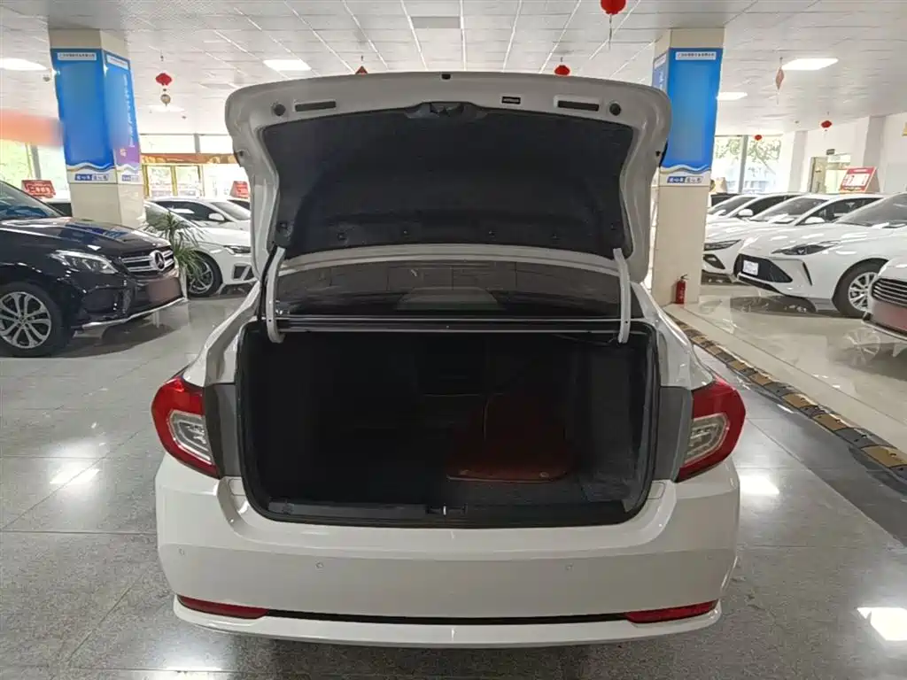 Lingpai 2019 180Turbo CVT Leading Edition National VI купить на сайте DeffCars