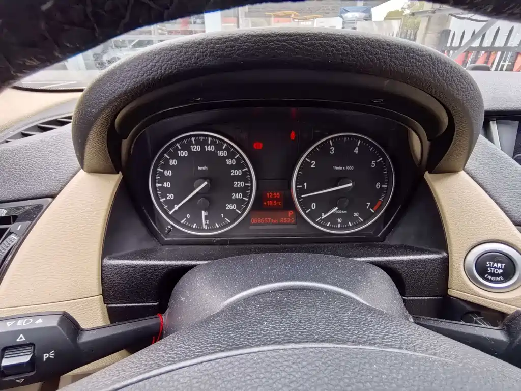BMW X1 2014 sDrive18i leading model купить на сайте DeffCars
