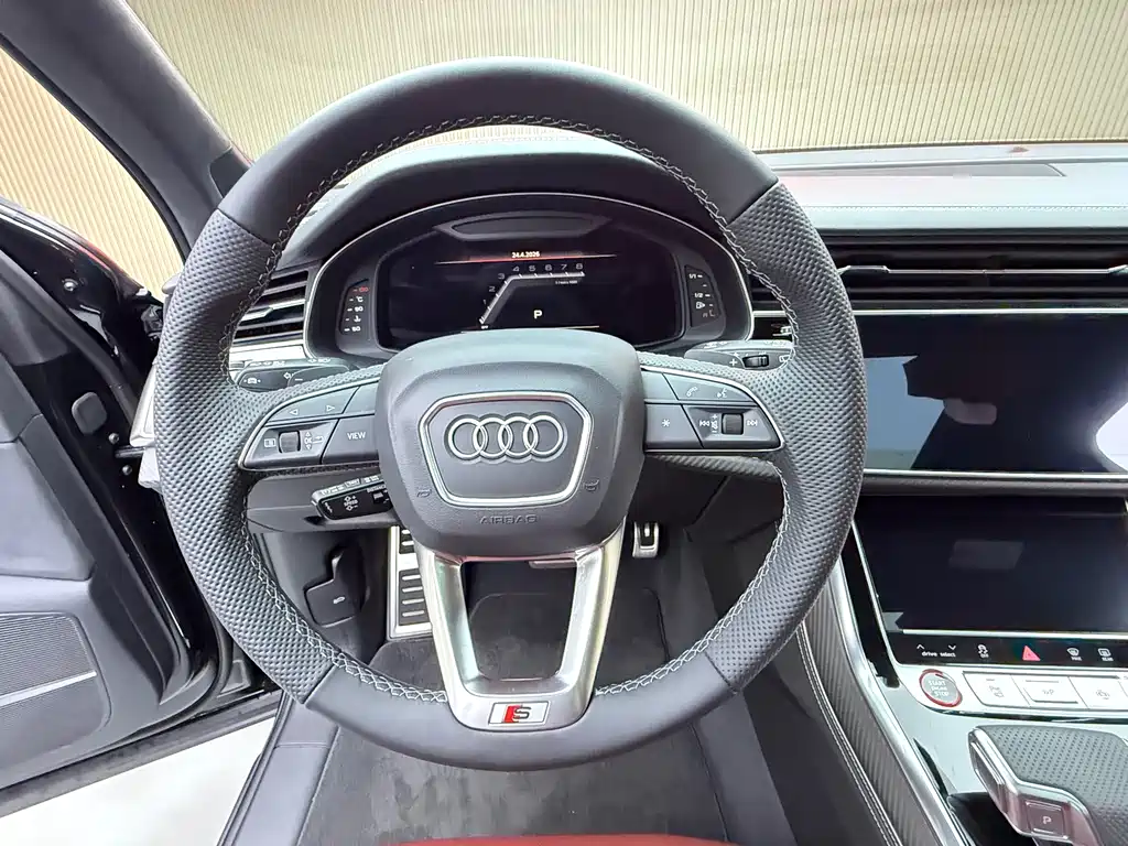 Audi SQ7 2024 4.0 TFSI купить на сайте DeffCars