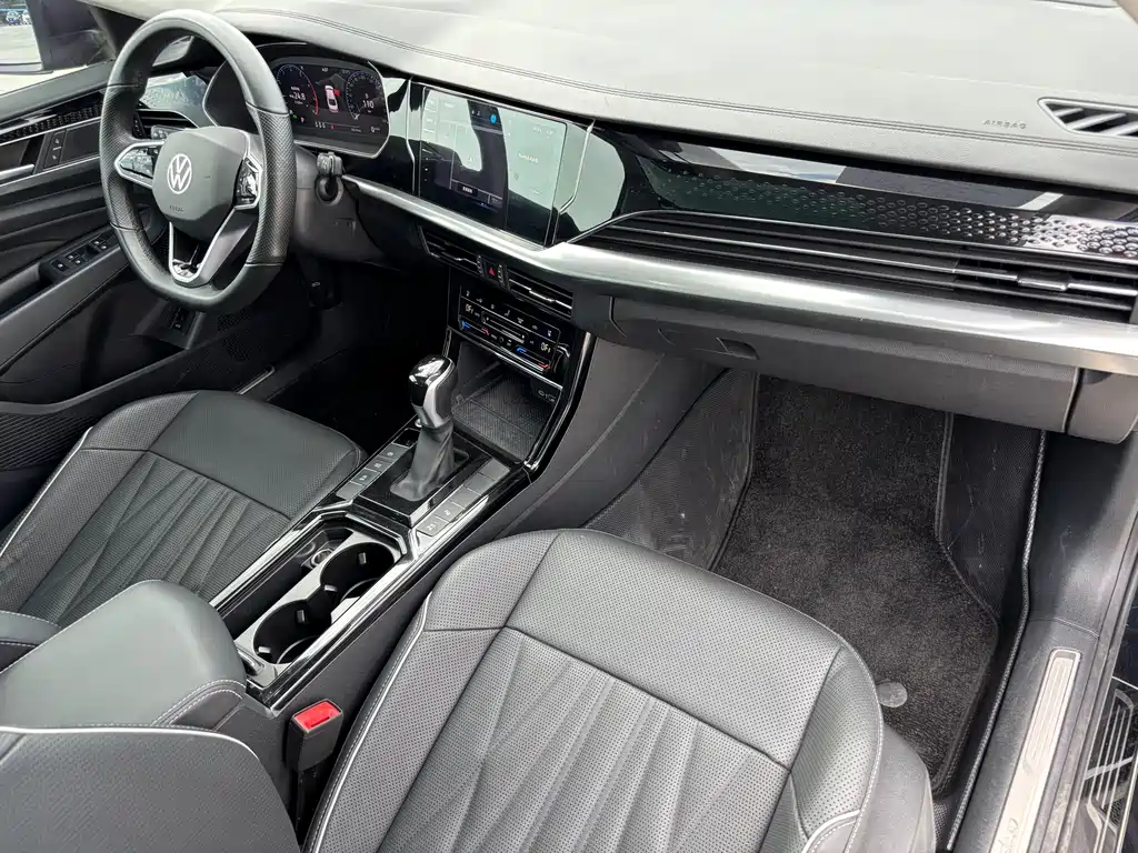 Passat 2023 330TSI Starry Sky Deluxe Edition купить на сайте DeffCars