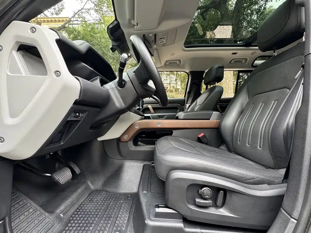 Land Rover Defender 2022 110 P400 X-DYNAMIC HSE купить на сайте DeffCars