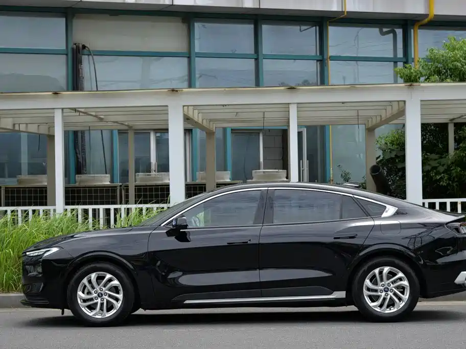 Mondeo 2023款 EcoBoost 180 舒雅型 купить на сайте DeffCars