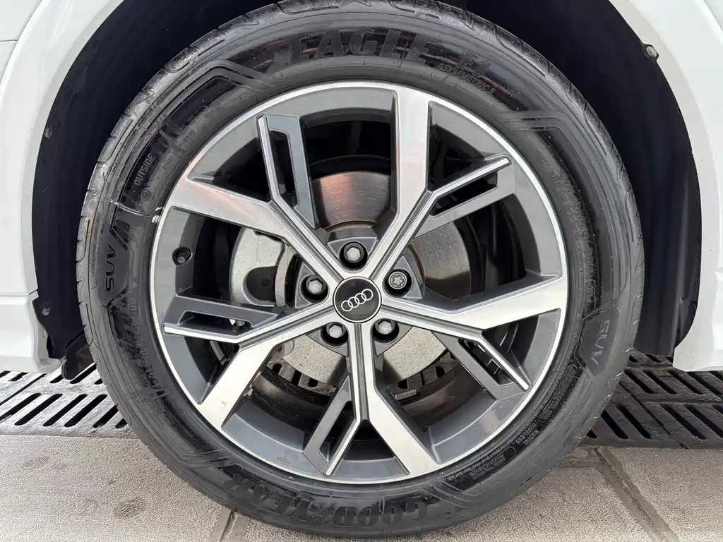 Audi Q3 Sportback 2022 40 TFSI Fashion Model купить на сайте DeffCars