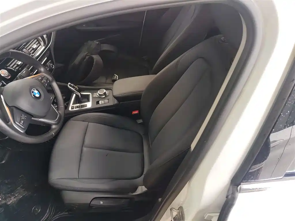 BMW 1 Series 2023 120i M Sports Edition купить на сайте DeffCars