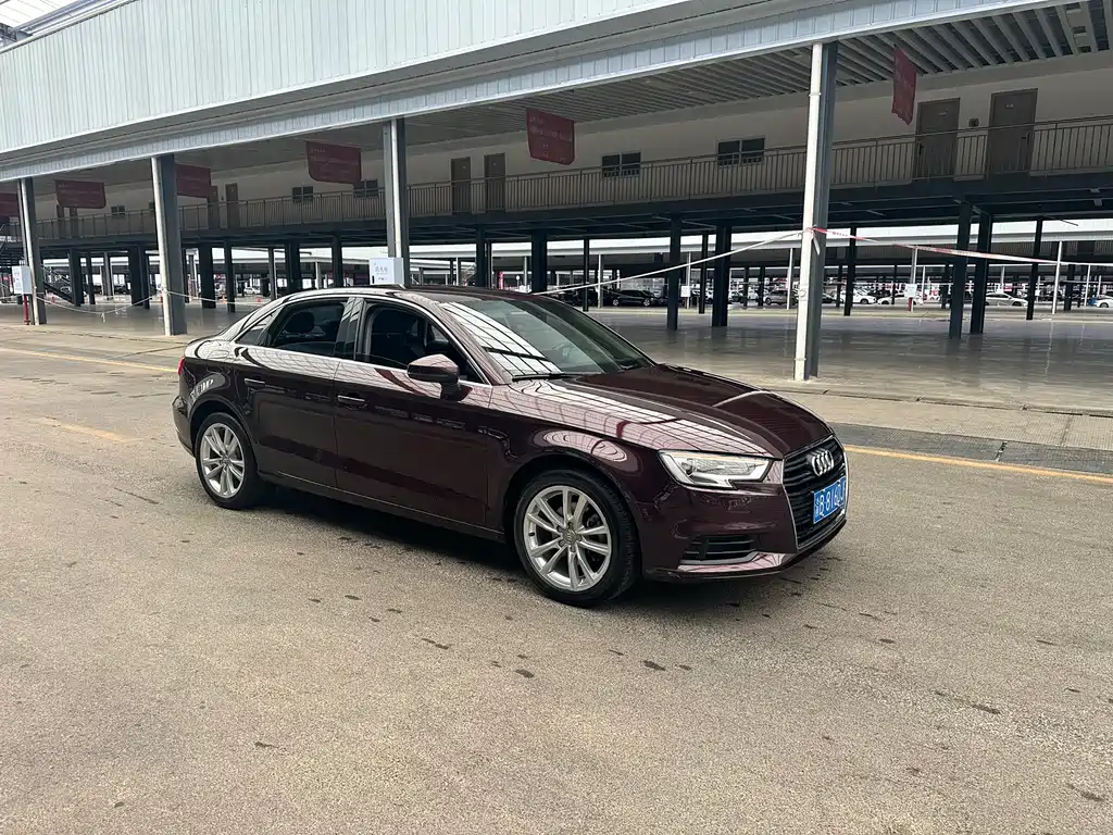Audi A3 2018 30th Anniversary Limousine 35 TFSI Enterprising купить на сайте DeffCars
