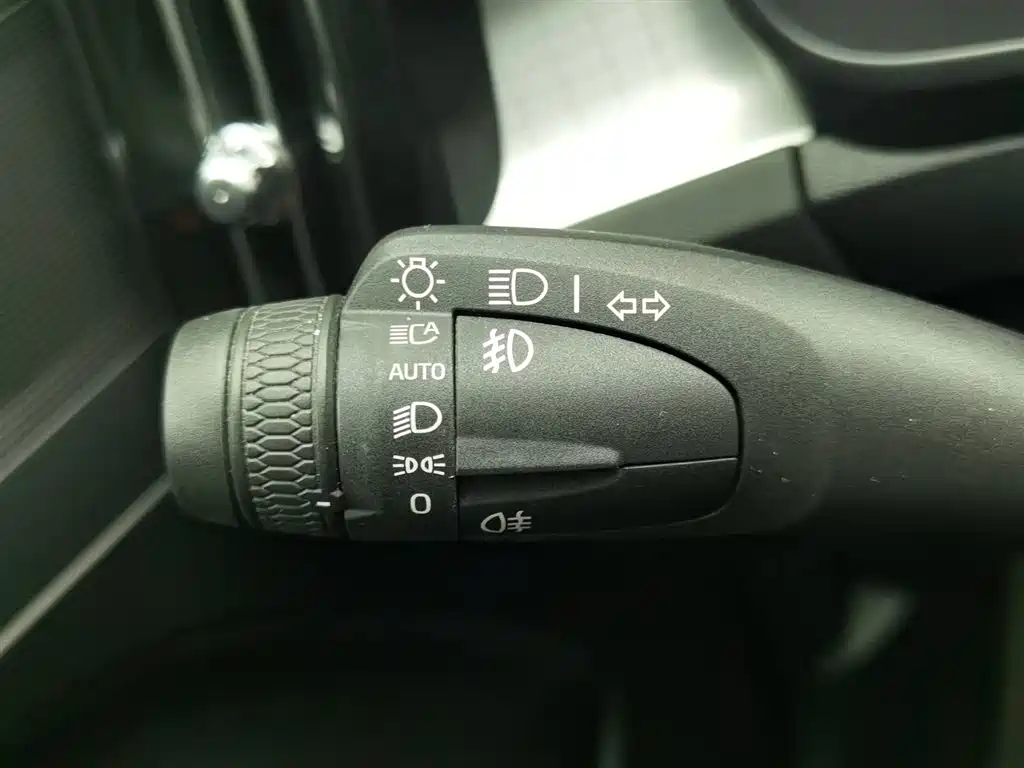 Volvo XC40 2020 T3 Zhixing Fashion Edition купить на сайте DeffCars