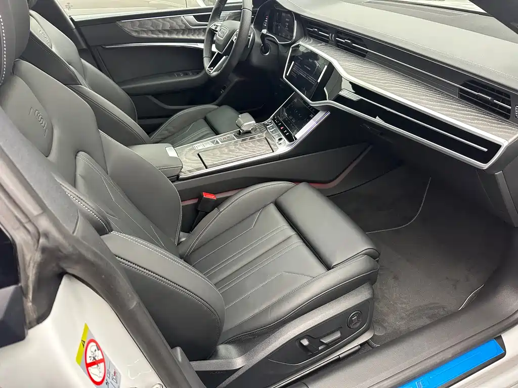 Audi A7 2025 45 TFSI Premium Selection купить на сайте DeffCars