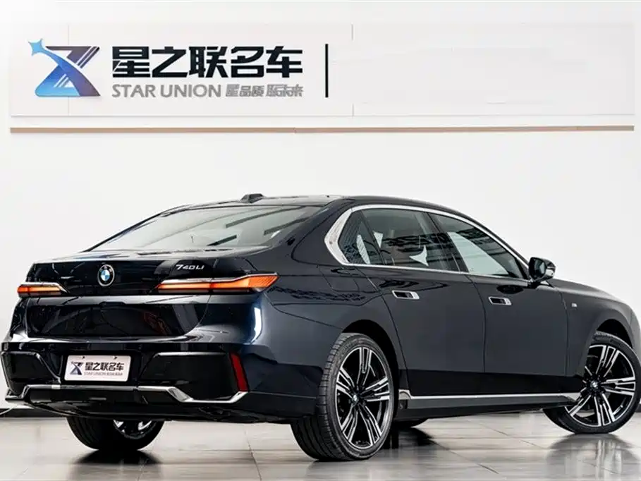 BMW 7 Series 2023 740Li Exclusive M Sports Package купить на сайте DeffCars