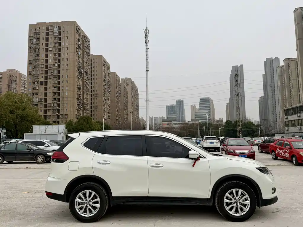 X-Trail 2021 2.0L CVT 2WD XE Fashion Edition купить на сайте DeffCars