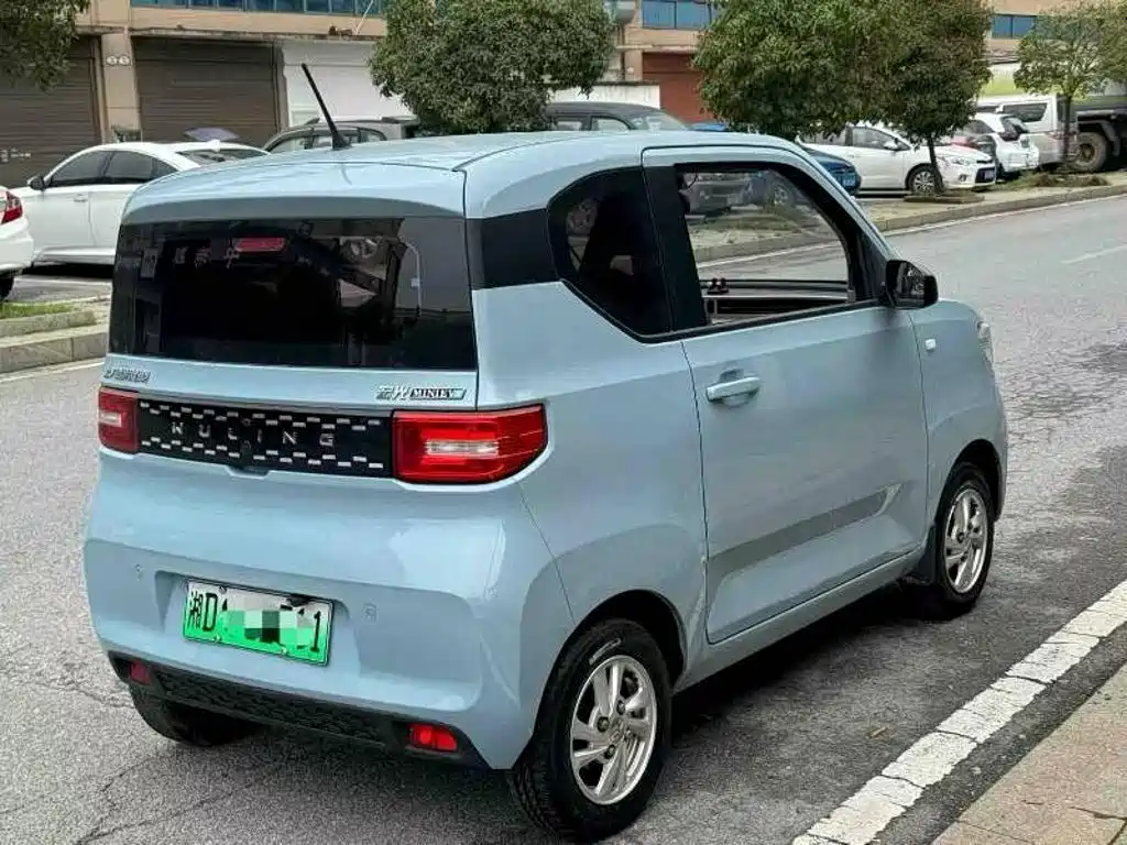 Hongguang MINIEV 2020 Yuexiang model lithium iron phosphate купить на сайте DeffCars