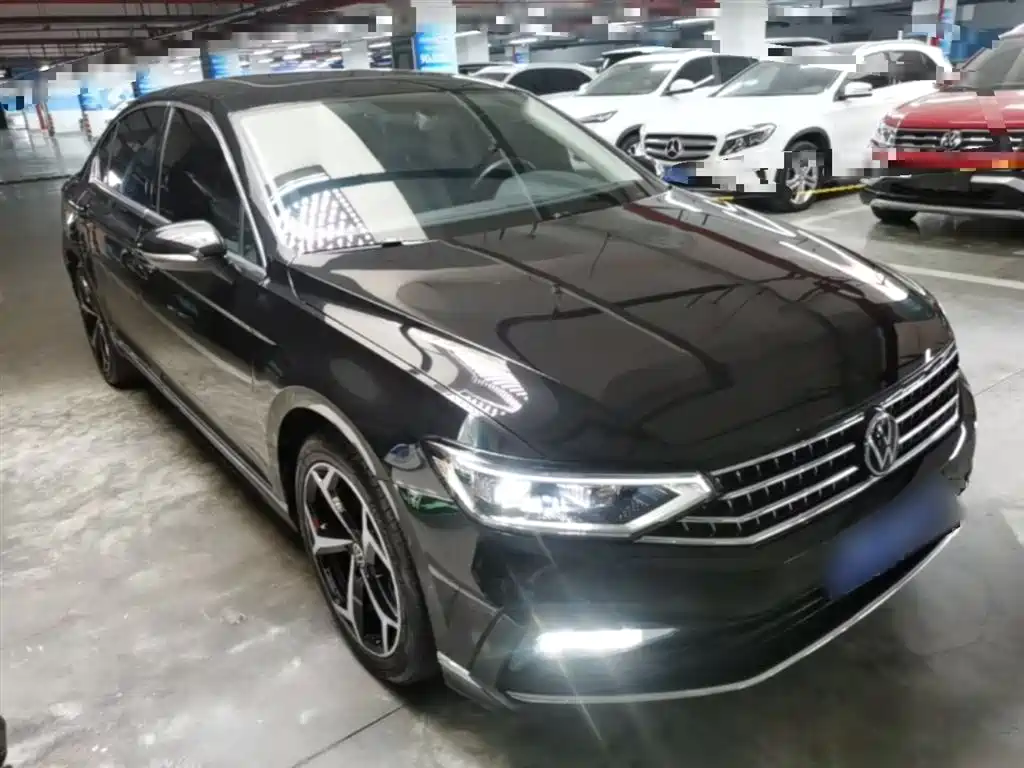 Magotan 2023 2 million commemorative edition 330TSI DSG leading model купить на сайте DeffCars