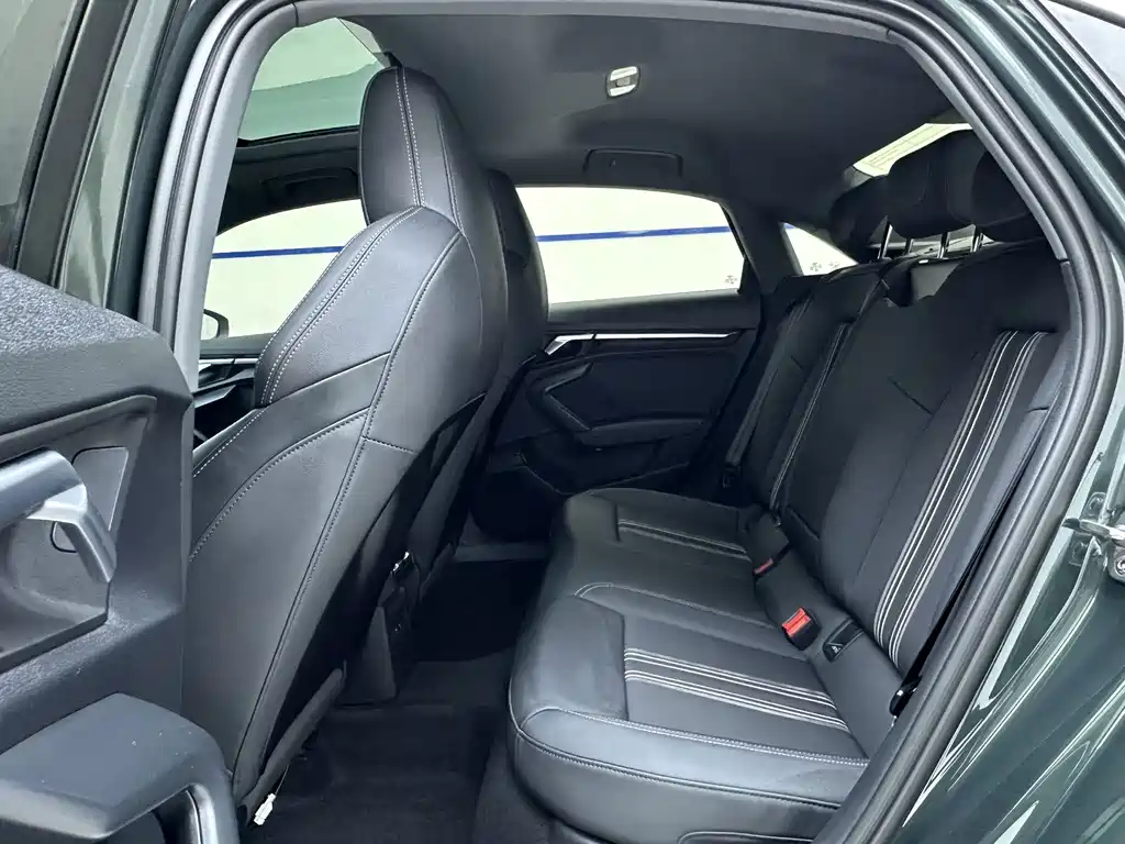 Audi A3 2023 facelift A3L Limousine 35 TFSI fashionable and sporty купить на сайте DeffCars