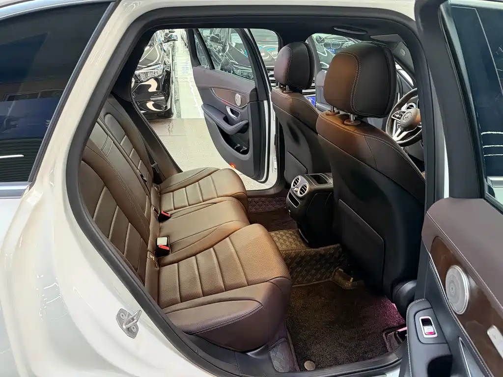 Mercedes-Benz GLC 2020 facelift GLC 260 L 4MATIC luxury model купить на сайте DeffCars
