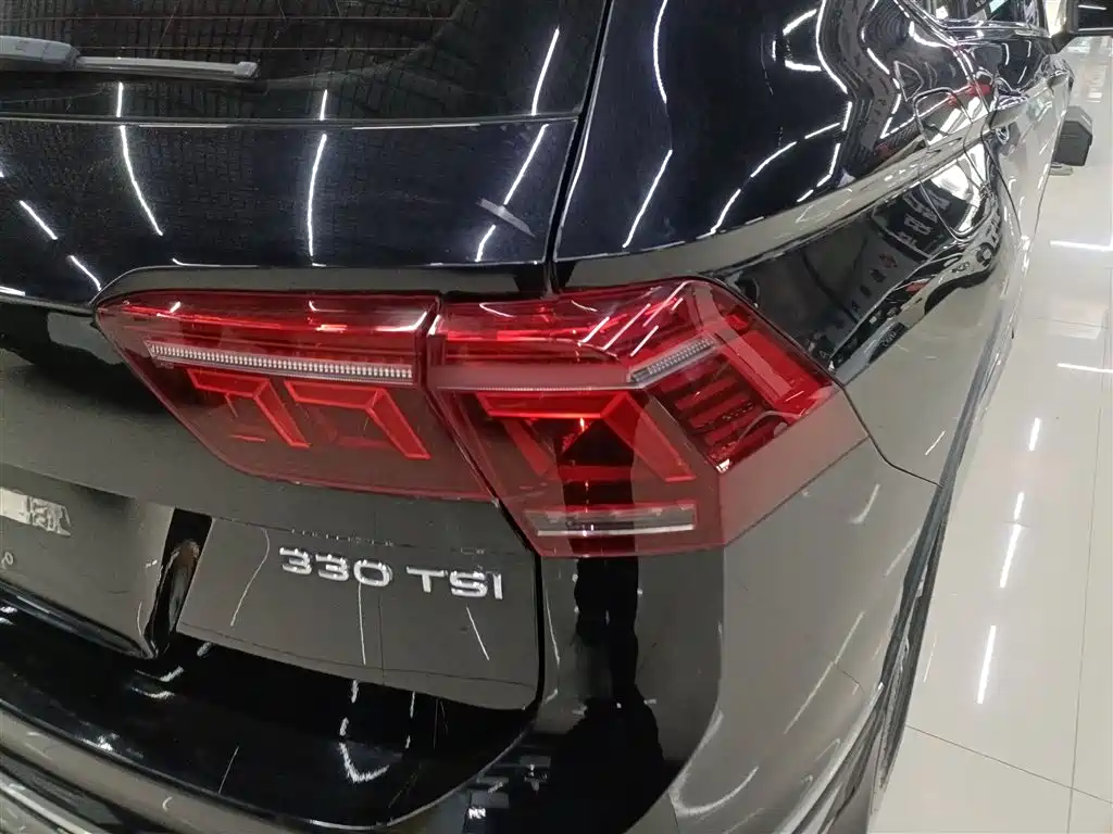 Tiguan L 2022 330TSI automatic two-wheel drive R-Line version купить на сайте DeffCars