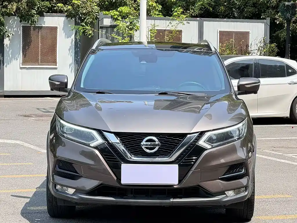 Qashqai 2019 2.0L CVT Deluxe Edition купить на сайте DeffCars