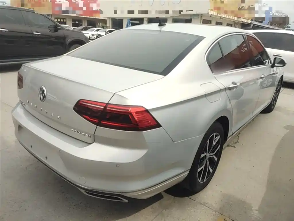 Magotan 2020 330TSI DSG leading model купить на сайте DeffCars