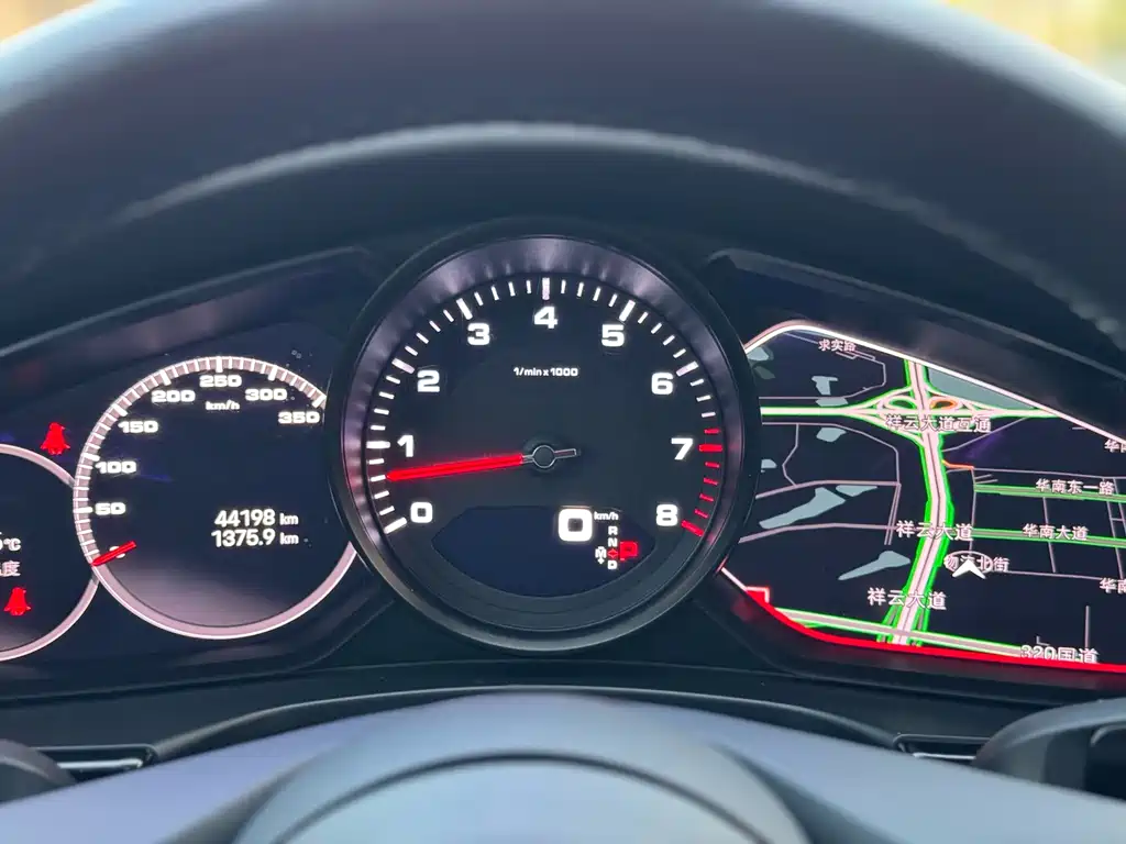 Panamera 2023 Panamera 2.9T Platinum Edition купить на сайте DeffCars
