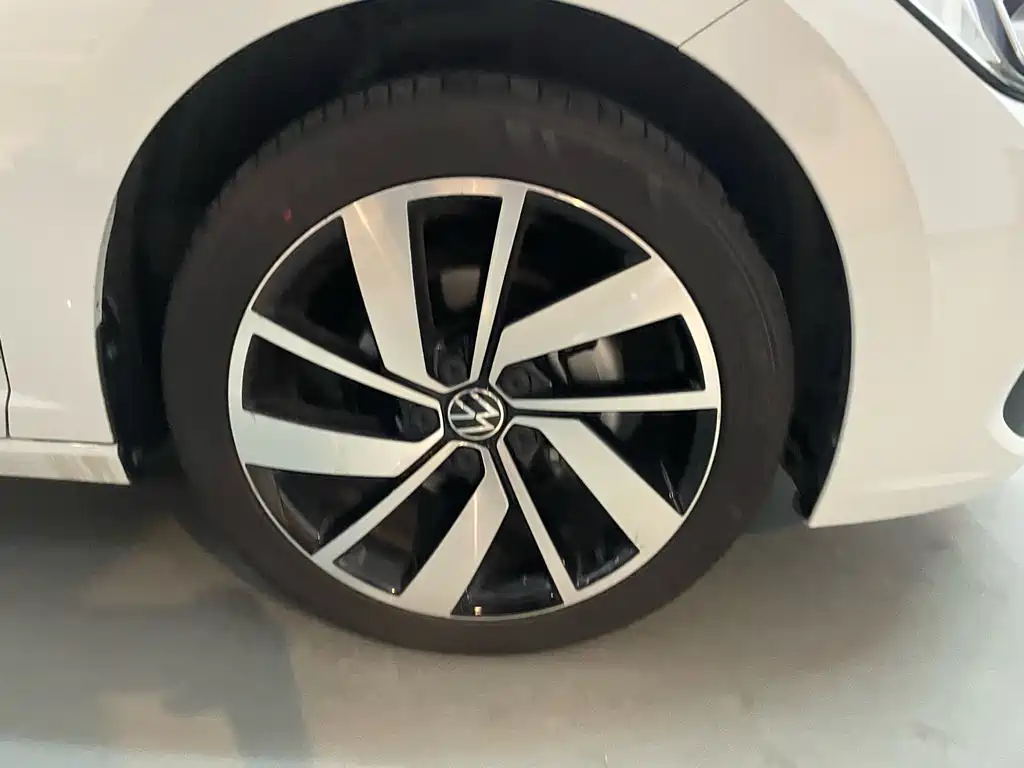 Sagitar 2024 300TSI DSG Super Edition купить на сайте DeffCars