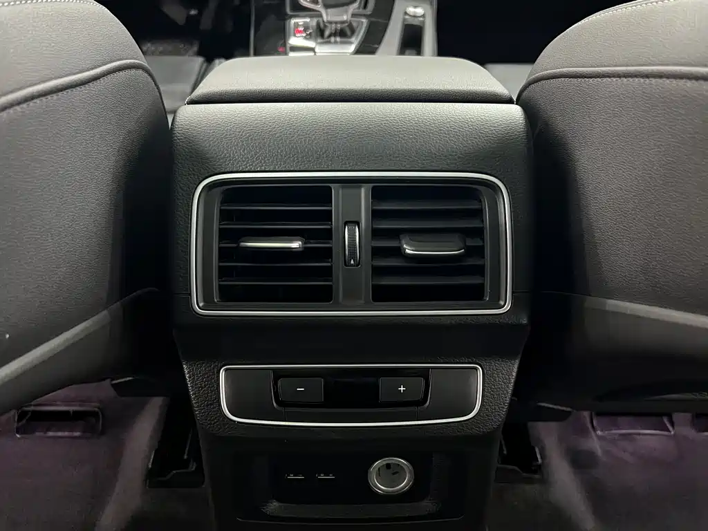 Audi Q5L 2022 facelift 40T luxury and dynamic model купить на сайте DeffCars