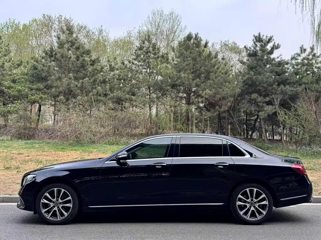 Mercedes-Benz E-Class 2019 E 200 L купить на сайте DeffCars