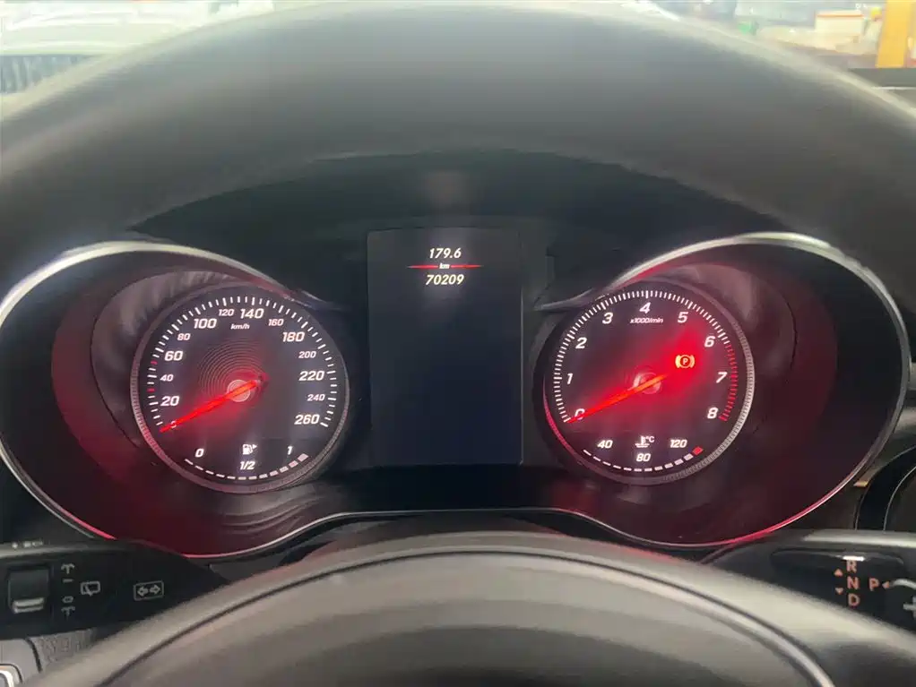 Mercedes-Benz GLC 2018 facelift GLC 300 4MATIC dynamic купить на сайте DeffCars