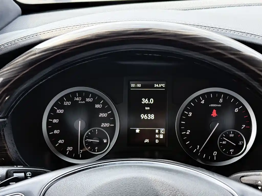 Vito 2021 2.0T Business Edition 7 seats купить на сайте DeffCars