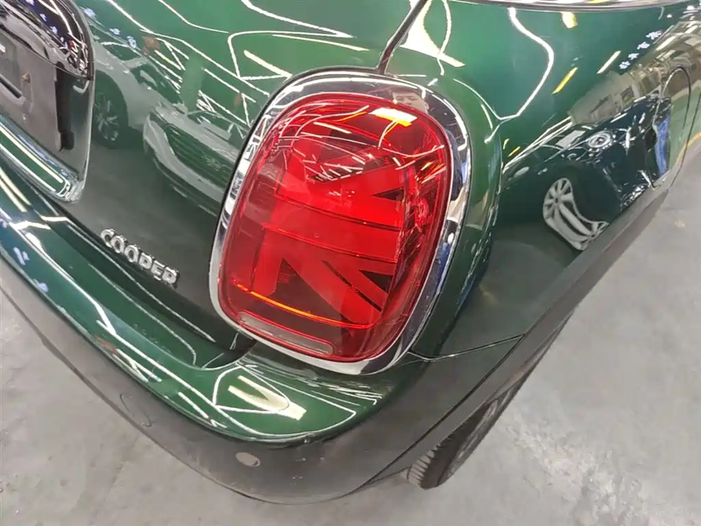 MINI 2018 1.5T COOPER Classic Five-Door Edition купить на сайте DeffCars