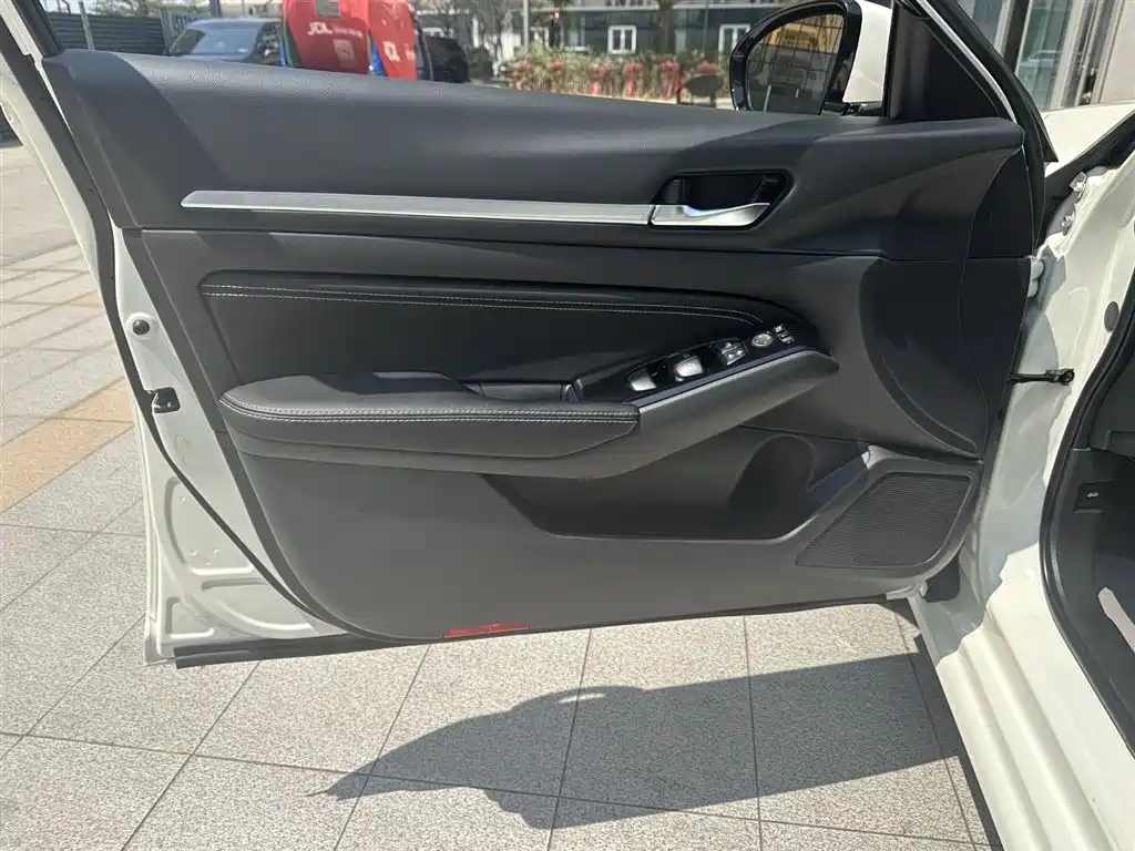 Teana 2021 2.0L XL Comfort Edition купить на сайте DeffCars