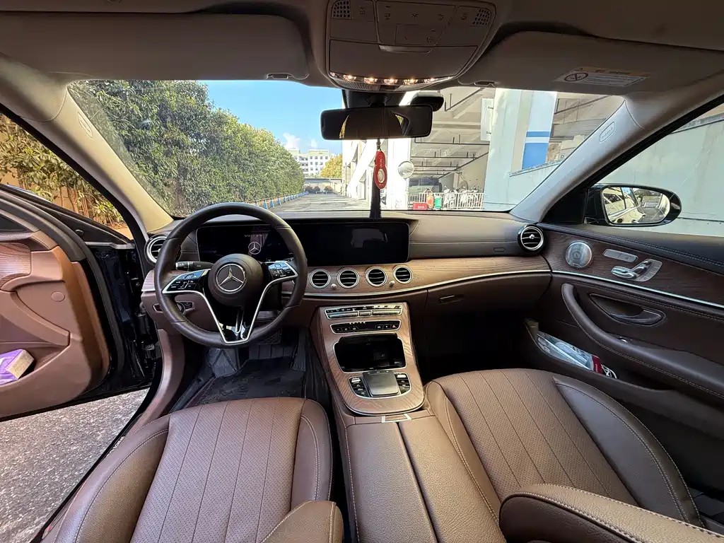 Mercedes-Benz E-Class 2023 E 300 L Luxury Model купить на сайте DeffCars