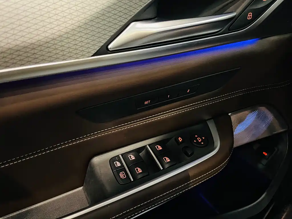 BMW 6 Series GT 2018 640i xDrive M Sports Package купить на сайте DeffCars