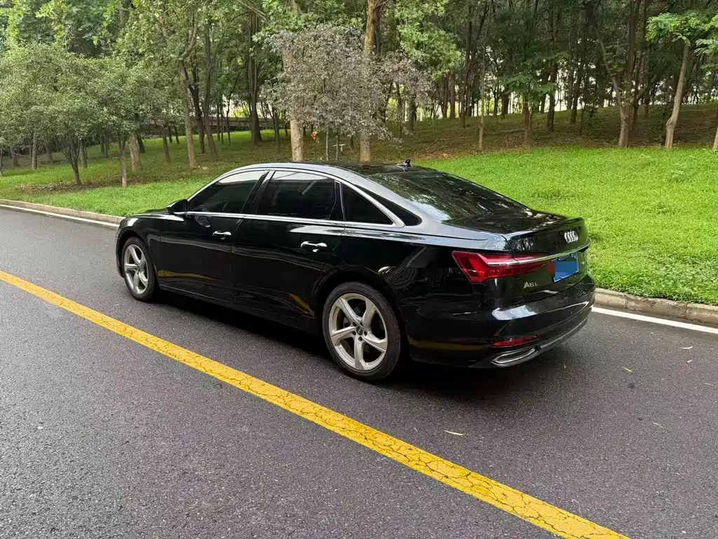 Audi A6L 2022 45 TFSI quattro, exquisite and elegant model купить на сайте DeffCars