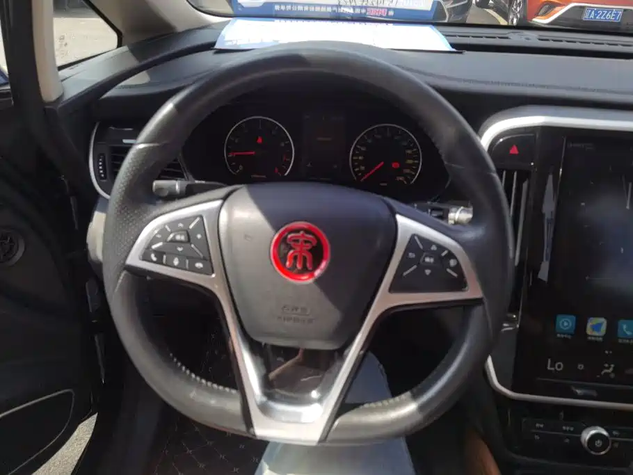 Song MAX 2018 1.5T automatic smart connection elite 6 seats купить на сайте DeffCars
