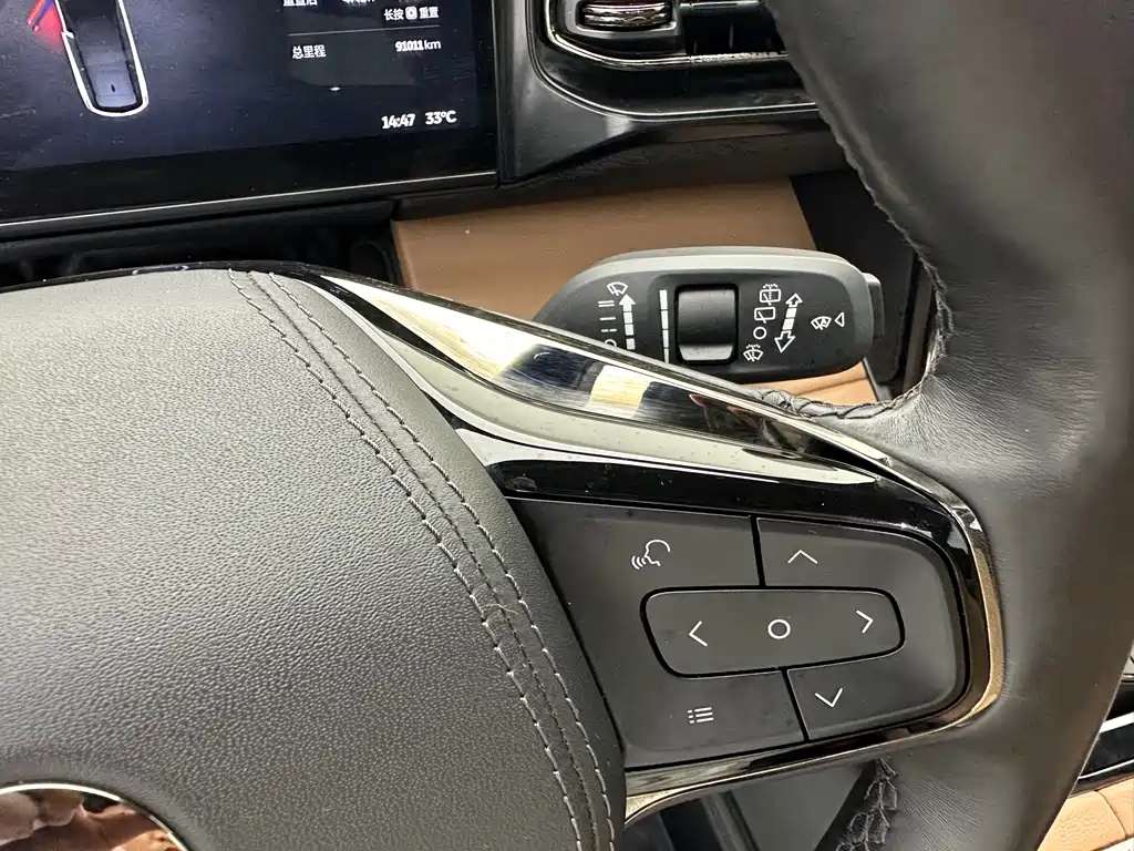NIO ES8 2020 580KM six-seater version купить на сайте DeffCars